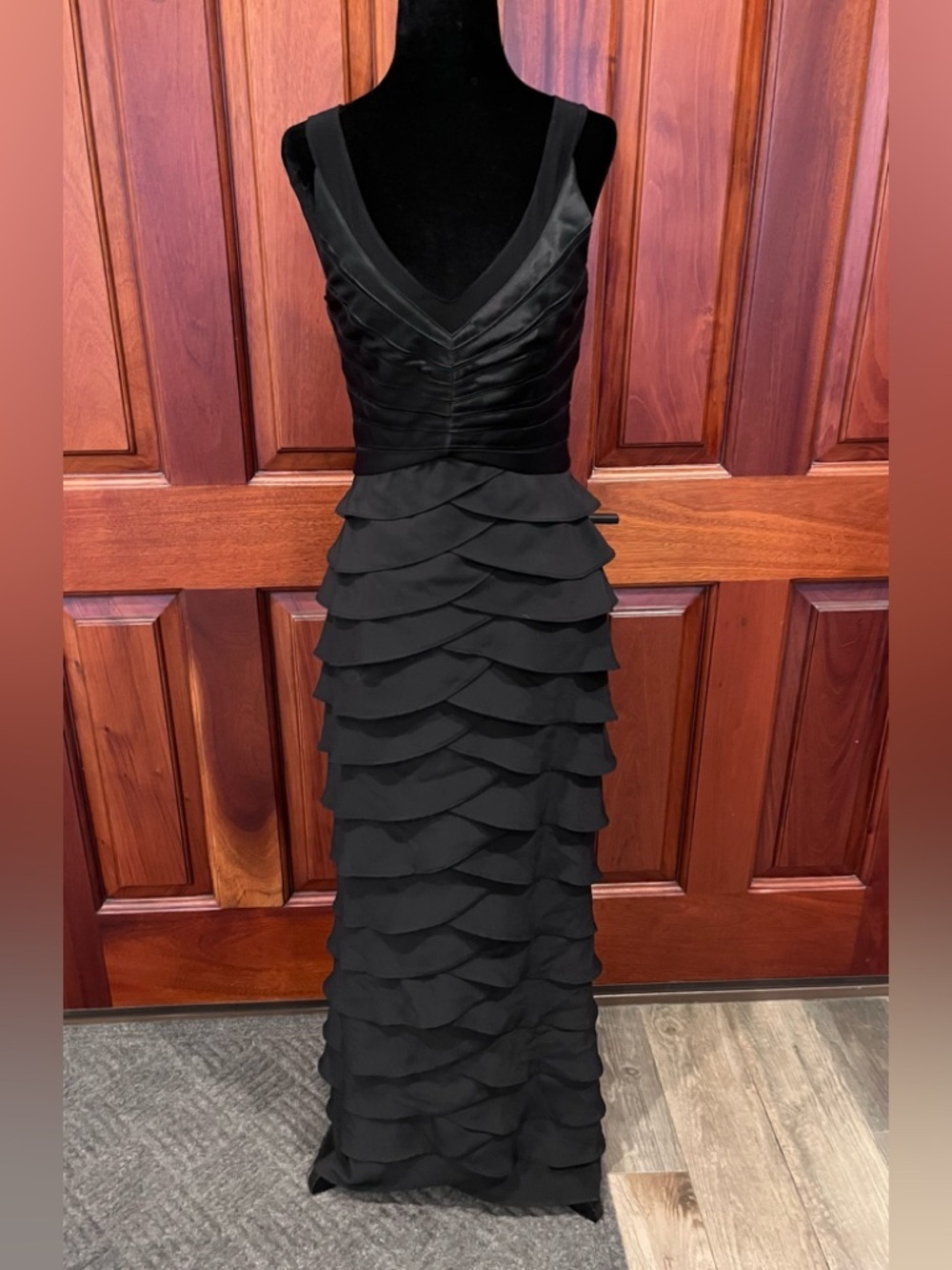 Xscape by Joanna Chen Evening Maxi Long Black Gown Sz 6 WhimsiGoth Layered